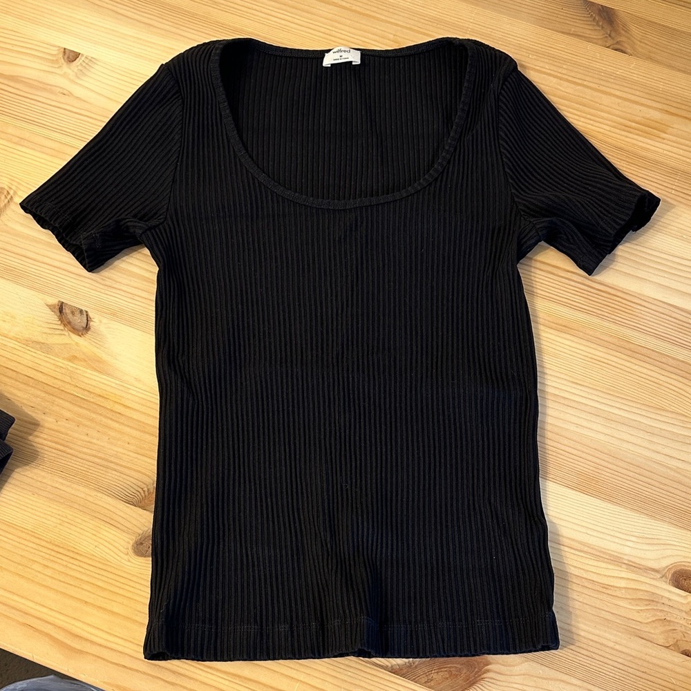 Wilfred Black Ribbed Short Sleeve Top